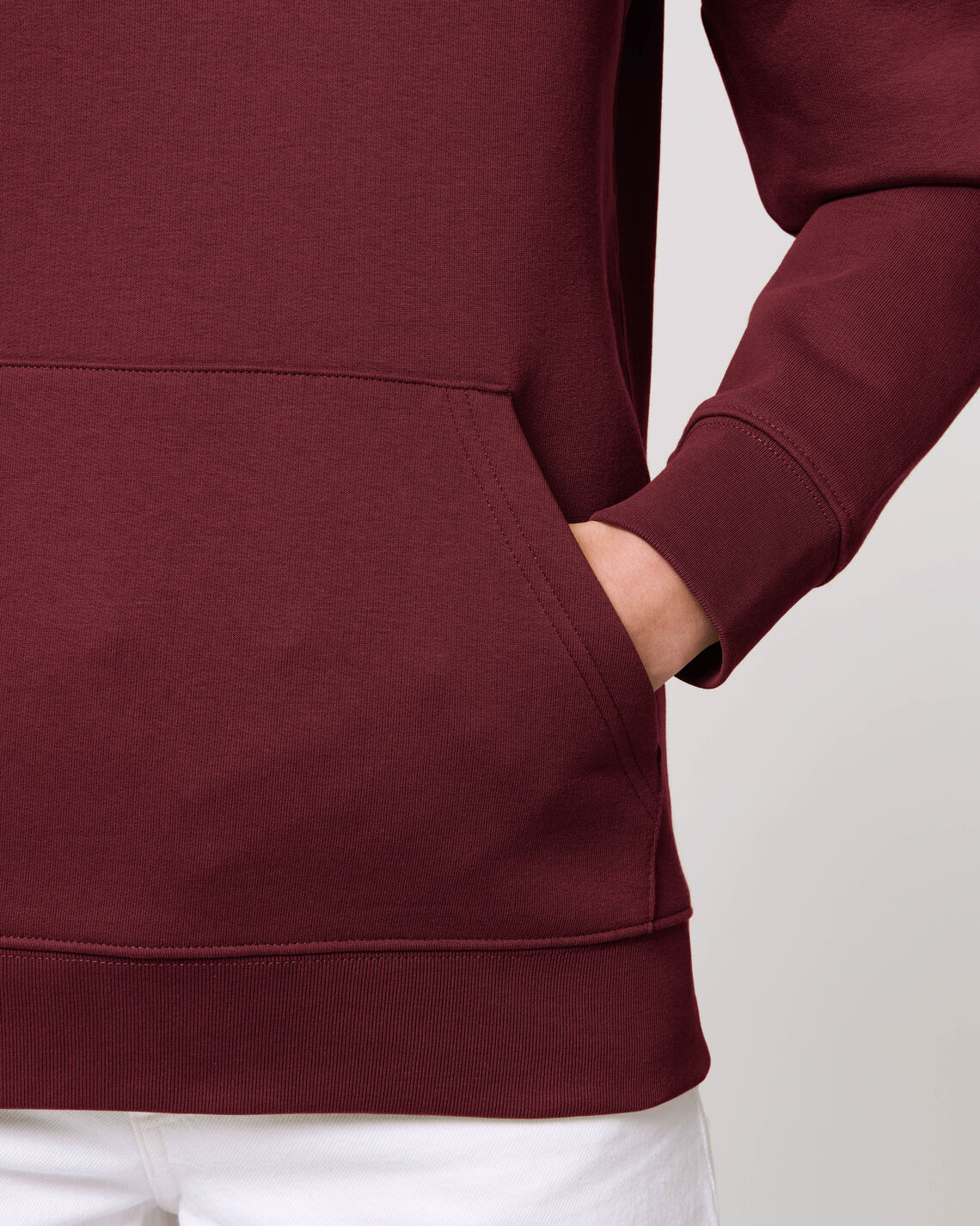 Cruiser Burgundy Studio Front Detail 5