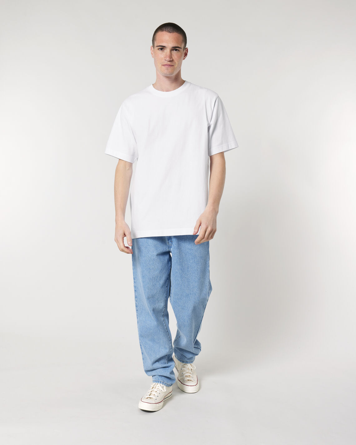 Freestyler White Studio Front Main 0