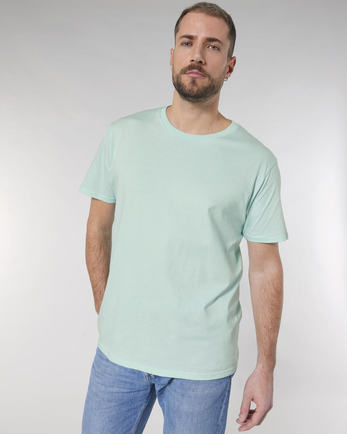 Rocker Caribbean Blue Studio Front Main 0